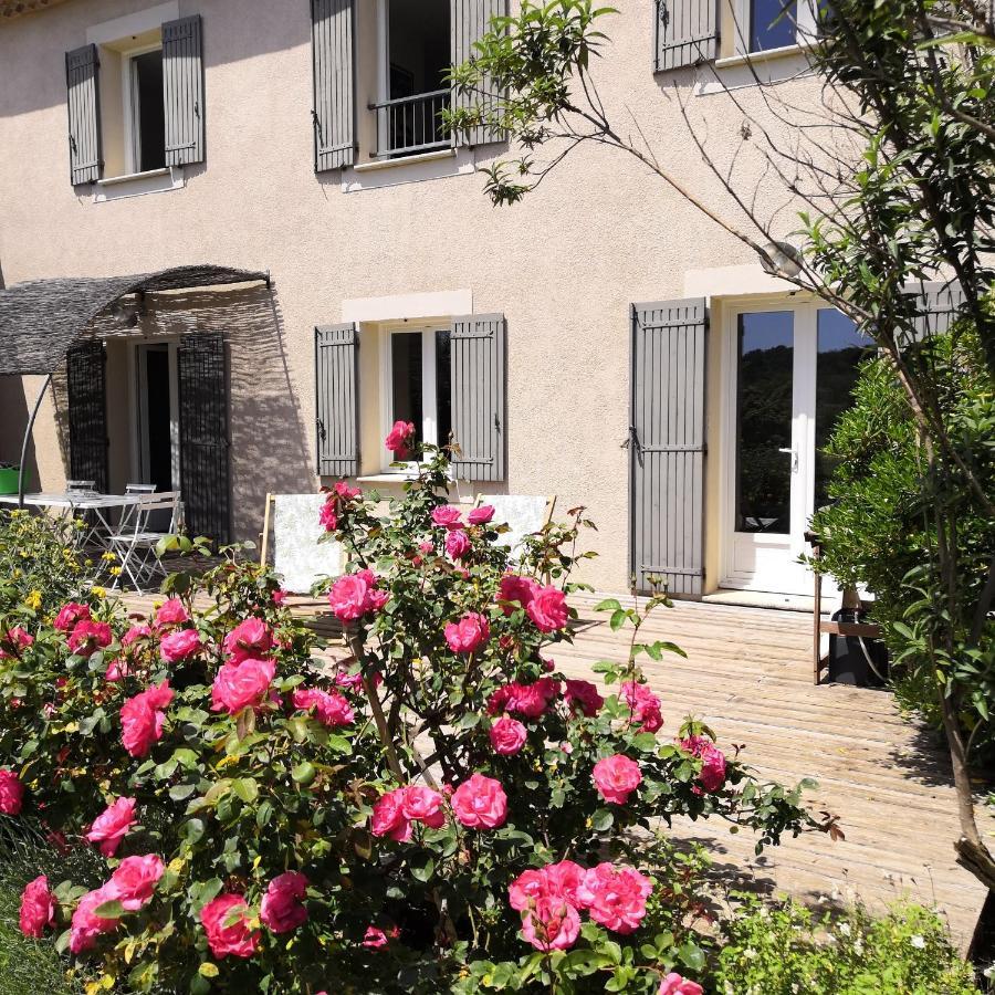 Villa Spacieuse Avec Terrasse Et Vue Mont Ventoux Entrechaux Dış mekan fotoğraf