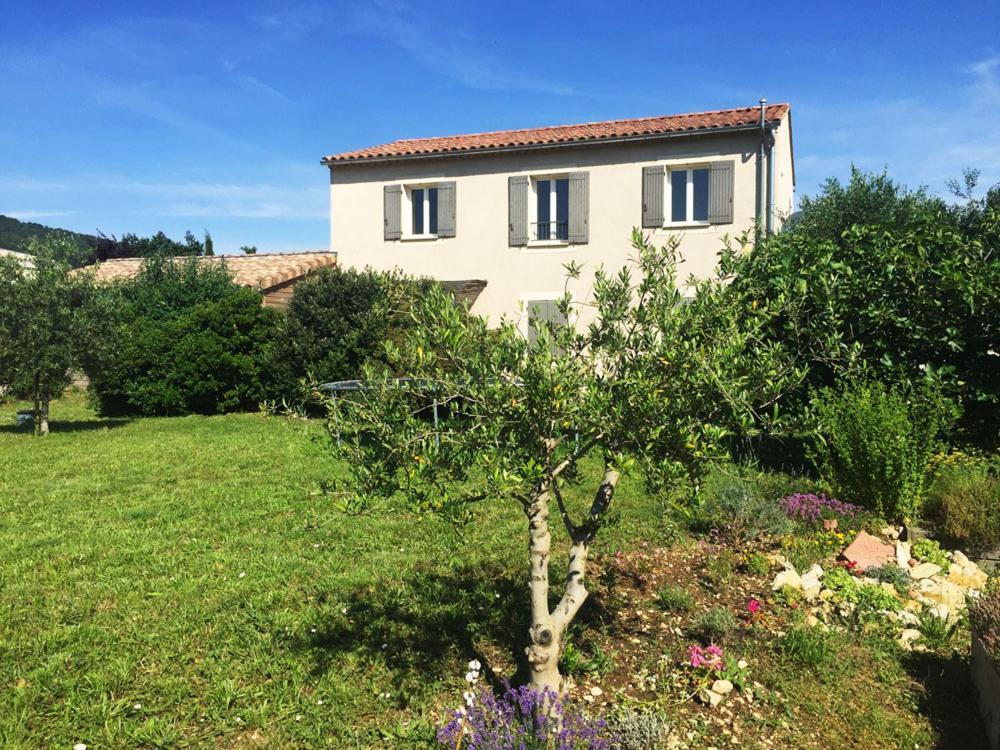 Villa Spacieuse Avec Terrasse Et Vue Mont Ventoux Entrechaux Dış mekan fotoğraf